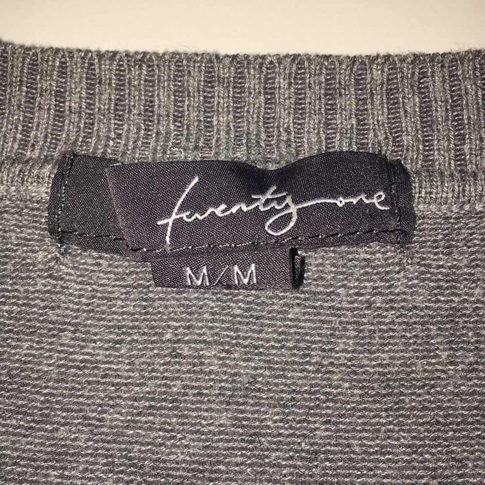 Grey Ribbed Cuff Sweater - Picture 3 of 3